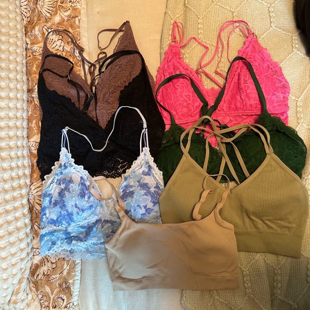 Bundle of 7 Aerie bralettes